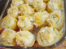 Batatas recheadas com presunto e mussarela