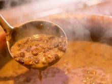 Vamos encerrar o maior debate sobre o preparo do feijão: a ciência por trás dos gases do feijão