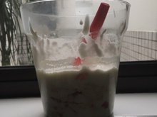 Merengue de morango e suspiro