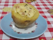 Batata recheada com bacon e catupiry