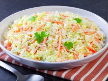 Coleslaw: como fazer essa salada de repolho deliciosa