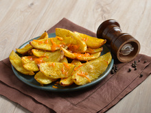 BATATAS FRITAS COM CURRY E PIMENTA-DO-REINO