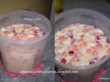 Salada de frutas com leite condensado