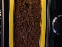 Bolo integral diet de cenoura, maçã, castanha e passas