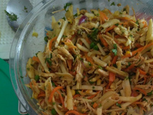 Salada de frango com macarrão
