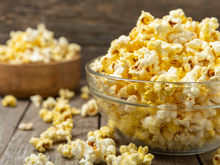 Poucas pessoas sabem, mas este é o jeito certo de fazer pipoca no micro-ondas!