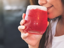 Nem laranja, nem limão: essa fruta tem 50 a 100 vezes mais vitamina C; aprenda como fazer um suco delicioso