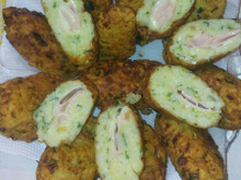 Bolinho de arroz recheado