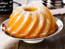 Bolo de fubá fofinho com iogurte: confira essa receita diferente