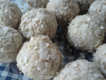 Docinhos fáceis de leite condensado com farinha láctea