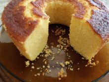 Bolo de fubá com laranja