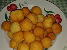 Bolinhas de queijo mussarela