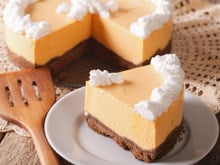 Cheesecake de cenoura com brigadeiro: confira a receita