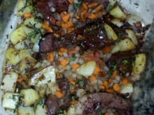 Coração assado com batatas grelhadas