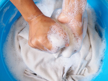 Não consegue eliminar o cheiro de água sanitária da mão? O TudoGostoso tem a solução!