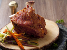 Pernil de porco na brasa