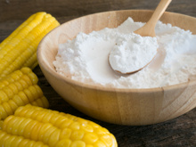 Por essa ninguém esperava: como o amido de milho ajuda na limpeza?