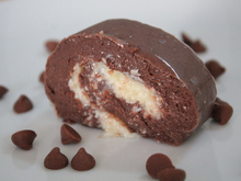 Rocambole com massa de Nescau e leite ninho