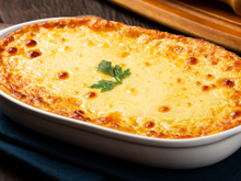 Escondidinho de carne de sol gratinado: receita para caprichar no almoço do fim de semana