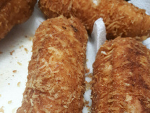 Cigarrete de queijo e presunto