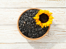 Nem semente de chia, nem linhaça, nem quinoa: a semente de girassol é o superalimento que você precisa conhecer