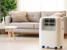 Esse ar-condicionado portátil chega para salvar o verão (e o seu bolso) com mais de 40% OFF