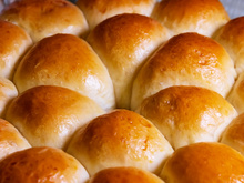 Pão sem farinha com apenas três ingredientes e em menos de 15 minutos: rápido e fácil