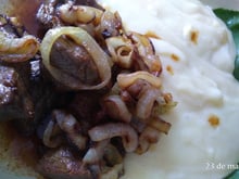 Carne-de-sol com purê de aipim
