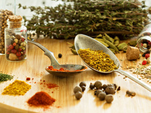 Erva, tempero ou especiaria: você sabe o que está usando na sua cozinha? Tem diferença!