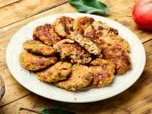 Essa panquequinha funcional de maçã ajuda na saúde intestinal e é um lanche ou café da manhã delicioso (receita fácil da nutri!)