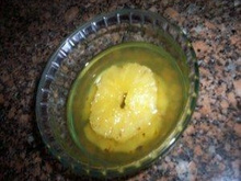 Abacaxi com calda de menta