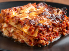 Finalmente revelado o segredo para cozinhar uma lasanha perfeita: dourada e crocante por fora, macia e cremosa por dentro