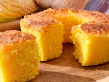 Anote, salve ou printe essa receita do melhor bolo de milho do mundo: fofinho, molhadinho e fácil de fazer