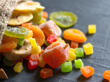 Quem não pode comer frutas cristalizadas no Natal? Esse ingrediente pode ser perigoso para algumas pessoas!