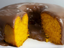 Testei uma receita de bolo de cenoura de liquidificador que deu certo e agora a minha filha pede todo domingo
