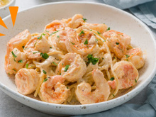 Macarronada de camarão de Dia das Mães muito saborosa e fácil de fazer para o almoço de domingo