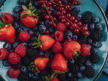 Por que nem todas as frutas vermelhas são da cor vermelha? Entenda o motivo do nome