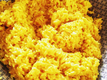 Arroz açafrão com parmesão