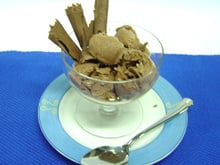 Sorvete de chocolate crocante