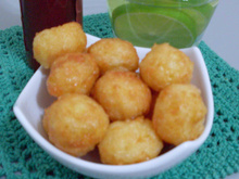 Bolinhas de queijo super fáceis
