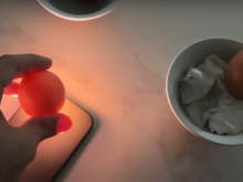 Lucas Zanandrez, biomédico: "Eu deixei esse ovo na minha varanda por três meses pegando sol e chuva para ver se dá pra saber se o ovo tá podre sem quebrar"