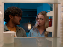 Geladeira fazendo barulho com o calor? O detalhe invisível que pode estar forçando o aparelho