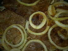 Bife acebolado