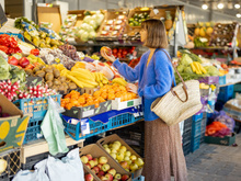 Dia de feira: aprenda como escolher os melhores alimentos para economizar e não cair em cilada!