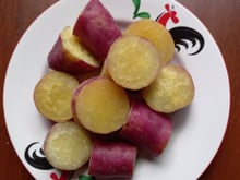 Dá para fazer batata-doce no micro-ondas? Depois que aprendi essa dica só faço desse jeito, fica pronta rapidinho