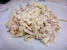 Macarrão ao molho branco