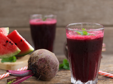 Estou viciada nesse suco de beterraba com melancia que aprendi com a minha nutricionista: é delicioso e com benefícios maravilhosos para a saúde