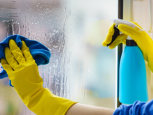 Depois que eu aprendi esse truque passo até 30 dias sem limpar vidros e eles continuam limpos