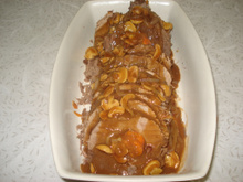 Lagarto recheado ao molho madeira