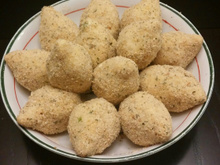 Bolinho de mandioca recheado